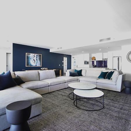 Circle On Cavill Sub Penthouse W/ 4 Bedrooms 골드코스트 외부 사진