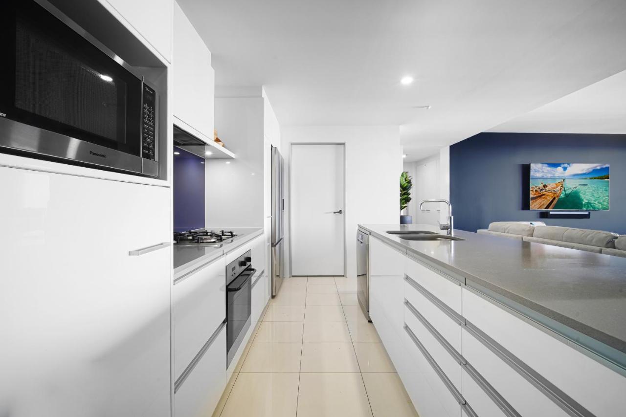 Circle On Cavill Sub Penthouse W/ 4 Bedrooms 골드코스트 외부 사진