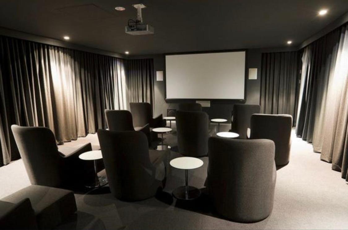 Circle On Cavill Sub Penthouse W/ 4 Bedrooms 골드코스트 외부 사진